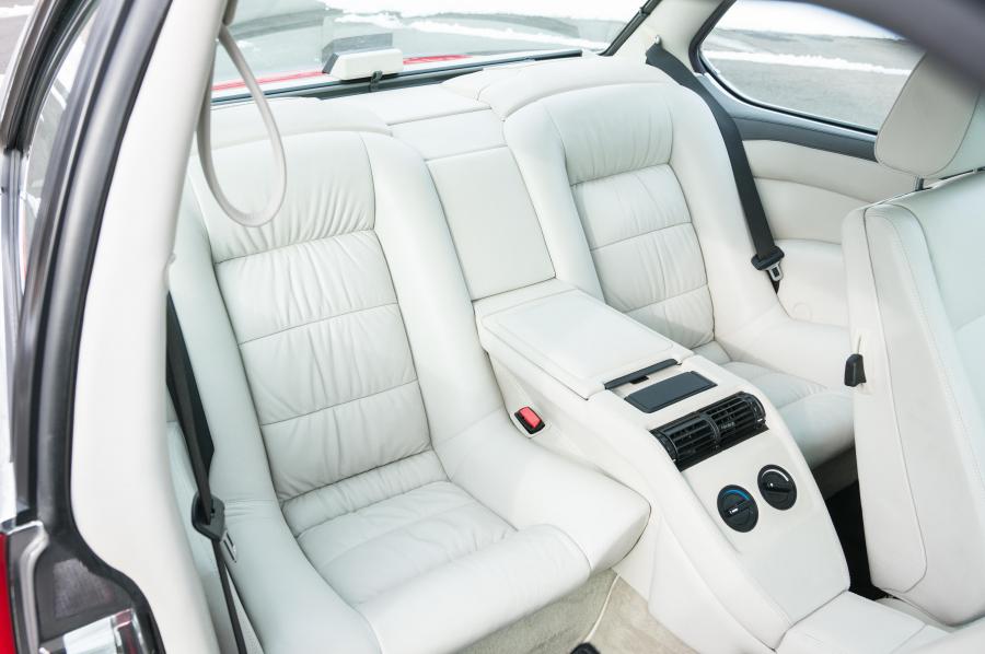 Интерьер BMW M6 1986 года  (NA) (фото 22 из 33)